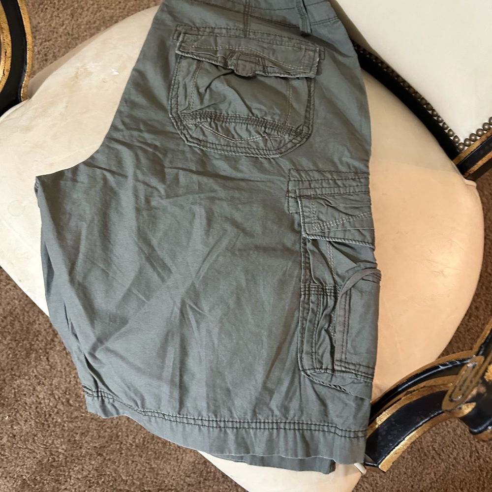 Short Unionbay size  40 green color